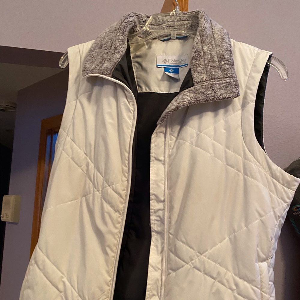 Columbia ladies vest